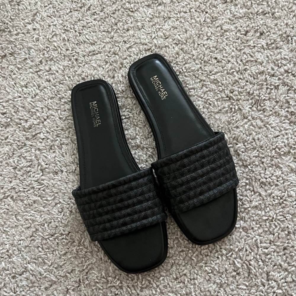 Michael Korse Flat Black Color